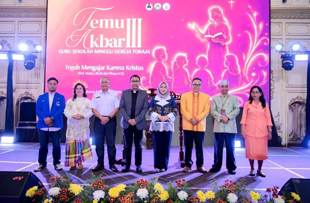 Buka TEBAR III Guru Sekolah Minggu Gereja Toraja, Fatmawati Rusdi Tekankan Pendidikan Karakter Anak