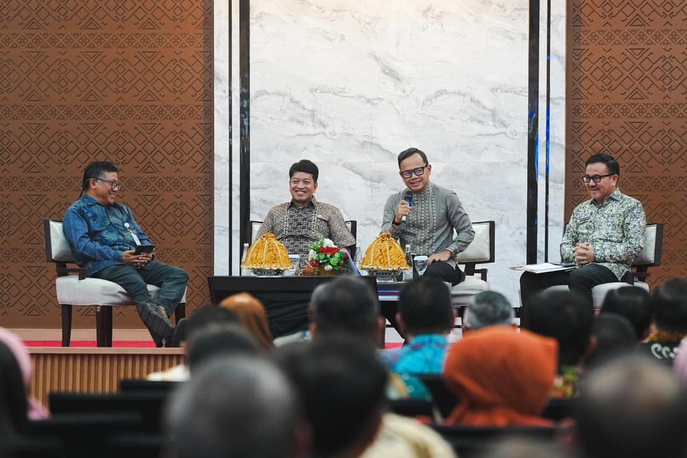Bima Arya Dorong Sinergi Pemda se-Sulawesi Dukung Target Pertumbuhan Ekonomi 8 Persen